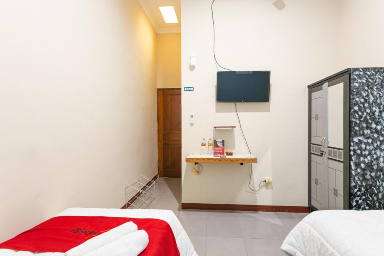 Reddoorz Syariah @ Sakinah Guesthouse Sragen Экстерьер фото
